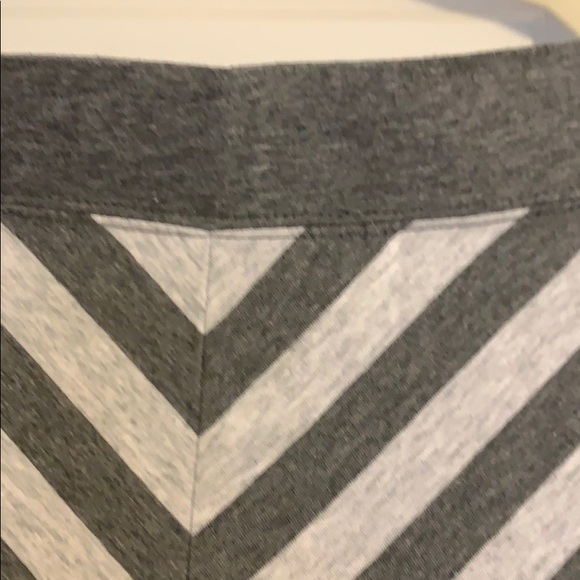 Calvin Klein long skirt with side slits - Picture 4 of 5